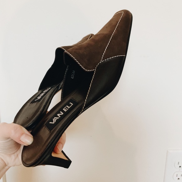 Vaneli vintage slip on heels - Picture 4 of 5